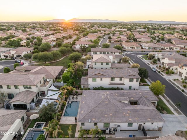 3827 E MEAD Drive, Chandler, AZ 85249