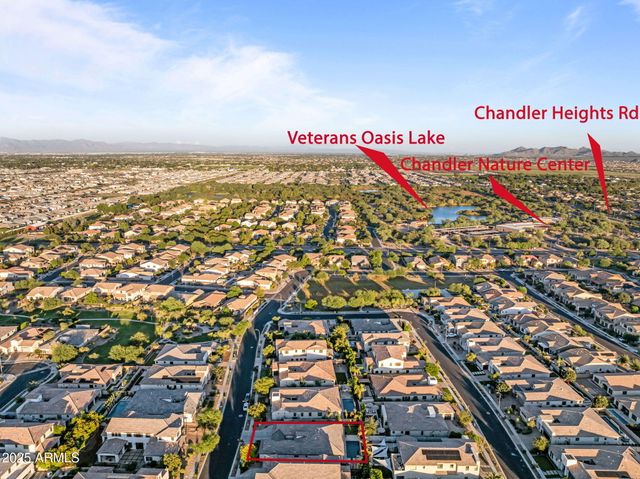 3827 E MEAD Drive, Chandler, AZ 85249