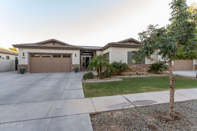 3827 E MEAD Drive, Chandler, AZ 85249