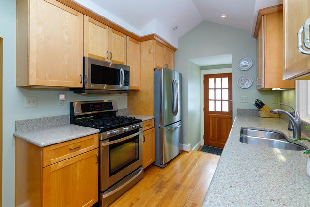 901 Gott Street, Ann Arbor, MI 48103