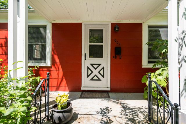 901 Gott Street, Ann Arbor, MI 48103