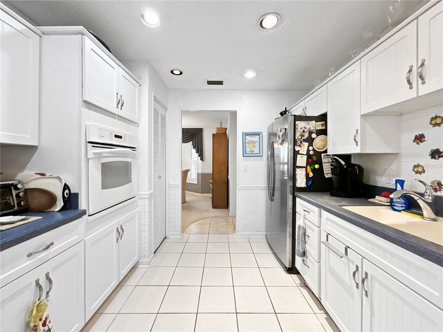 703 OJAI AVENUE, Sun City Center, FL 33573