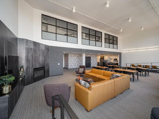 401 N 2nd Street 321, Minneapolis, MN 55401
