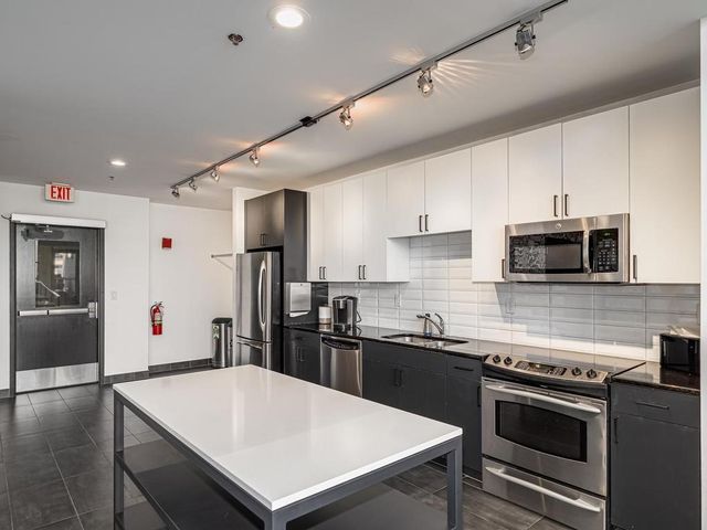 401 N 2nd Street 321, Minneapolis, MN 55401