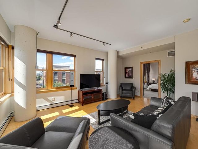 401 N 2nd Street 321, Minneapolis, MN 55401