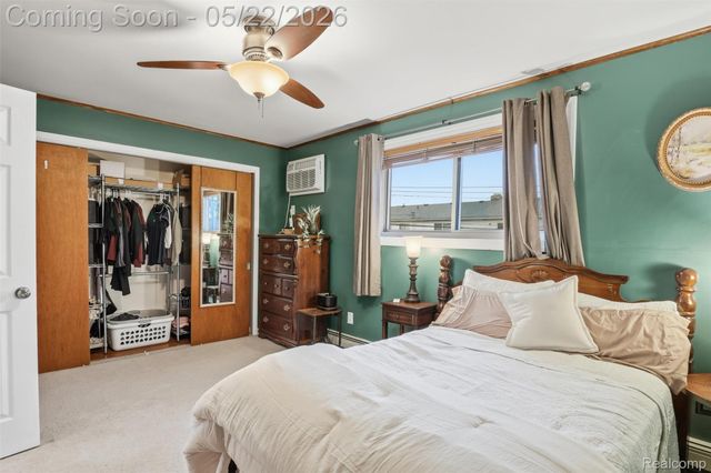 15055 Hubbard Street 35, Livonia, MI 48154