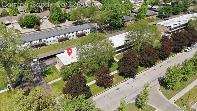 15055 Hubbard Street 35, Livonia, MI 48154