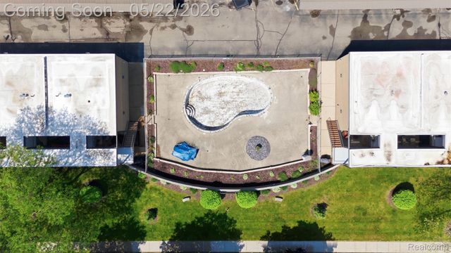 15055 Hubbard Street 35, Livonia, MI 48154
