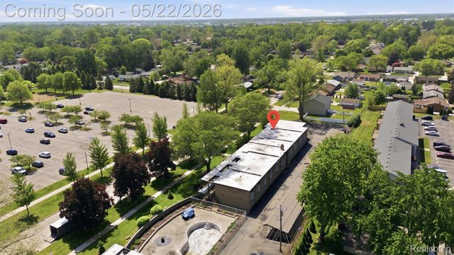 15055 Hubbard Street 35, Livonia, MI 48154