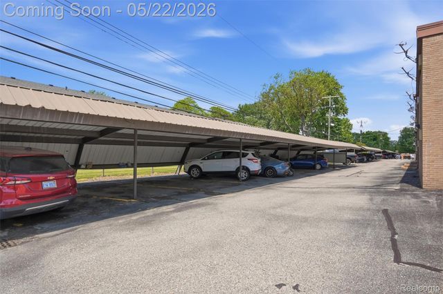 15055 Hubbard Street 35, Livonia, MI 48154
