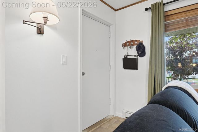 15055 Hubbard Street 35, Livonia, MI 48154
