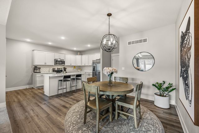 16631 Wilden Drive, Clive, IA 50325