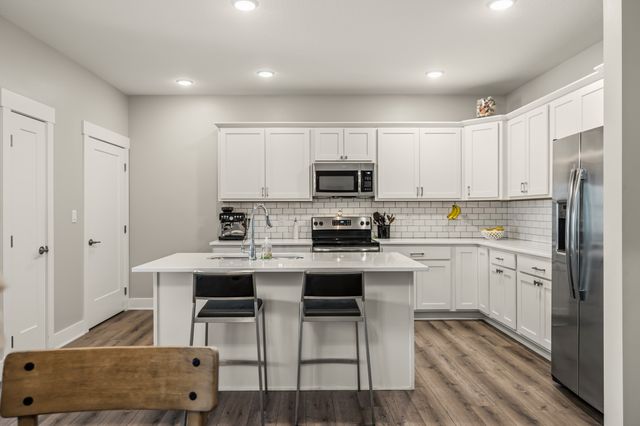 16631 Wilden Drive, Clive, IA 50325