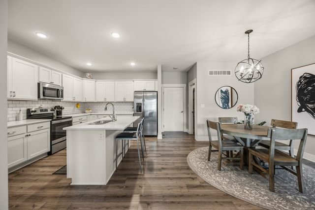 16631 Wilden Drive, Clive, IA 50325