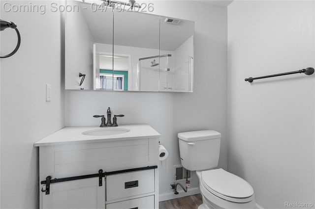 37816 Charter Oaks Boulevard, Clinton Charter Township, MI 48036