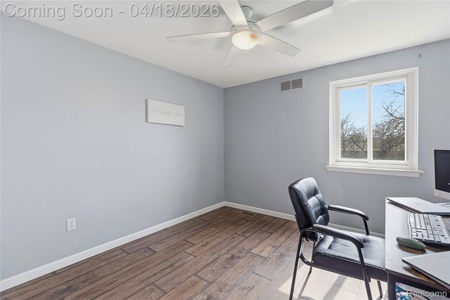 37816 Charter Oaks Boulevard, Clinton Charter Township, MI 48036