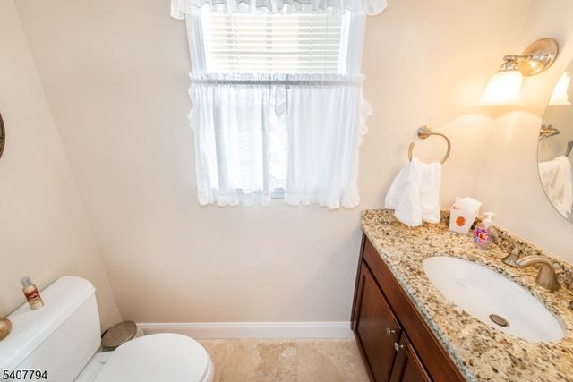 32 Noelle Ct, Lincoln Park Boro, NJ 07035