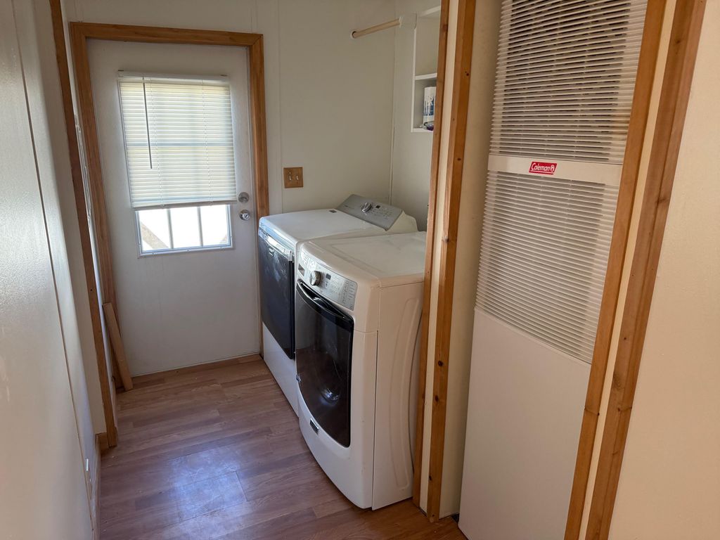 1014 Mountain View DR, Lewistown, MT 59457 photo 10