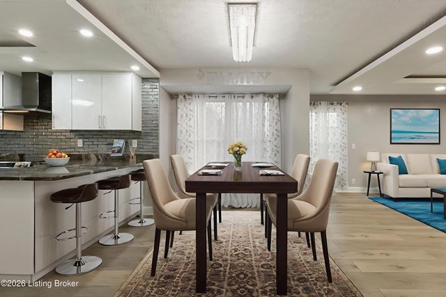 5406 Big Sky Dr, Louisville, KY 40229