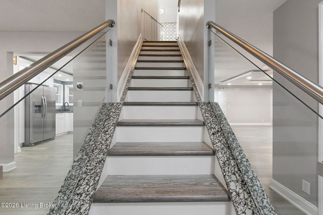 5406 Big Sky Dr, Louisville, KY 40229