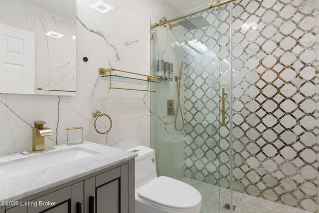 5406 Big Sky Dr, Louisville, KY 40229