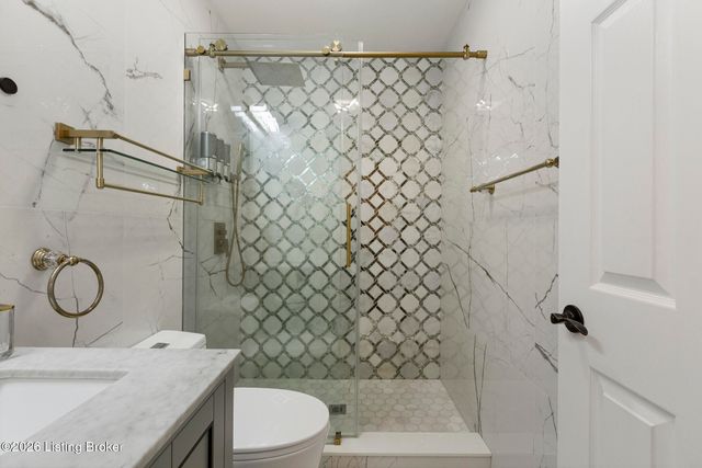 5406 Big Sky Dr, Louisville, KY 40229