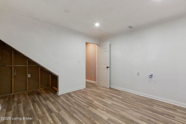 5406 Big Sky Dr, Louisville, KY 40229