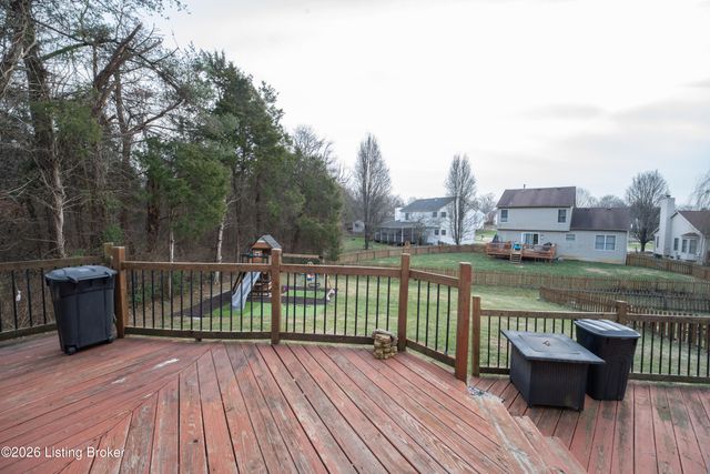 5406 Big Sky Dr, Louisville, KY 40229