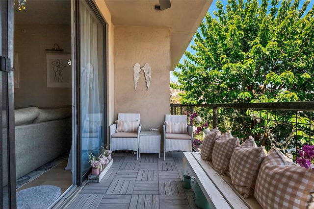 4333 Gilbert Avenue 218, Dallas, TX 75219