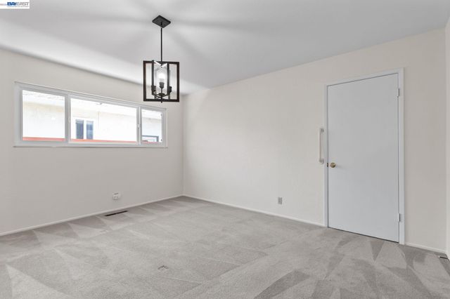 40272 Davis St, Fremont, CA 94538