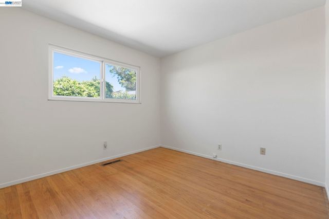 40272 Davis St, Fremont, CA 94538