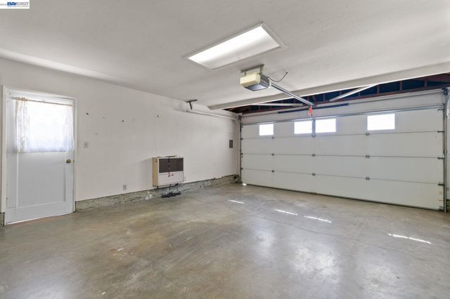 40272 Davis St, Fremont, CA 94538
