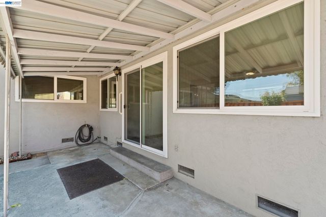 40272 Davis St, Fremont, CA 94538