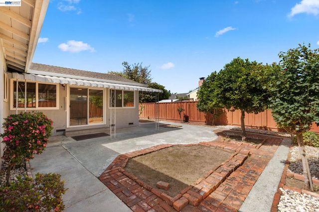 40272 Davis St, Fremont, CA 94538