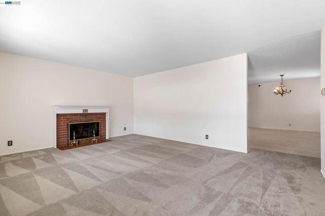 40272 Davis St, Fremont, CA 94538