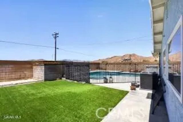 3287 Mica Ct, Rosamond, CA 93560