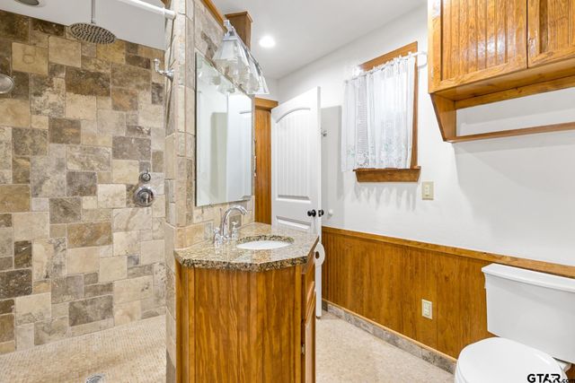 1265 Lake Franklin Dr, Winnsboro, TX 75494