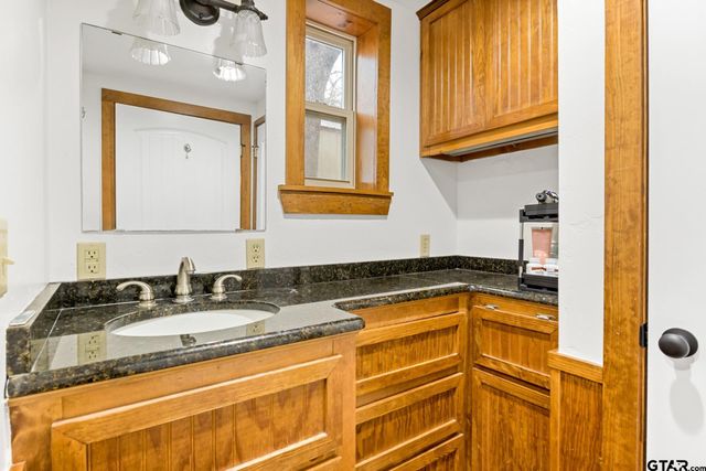 1265 Lake Franklin Dr, Winnsboro, TX 75494