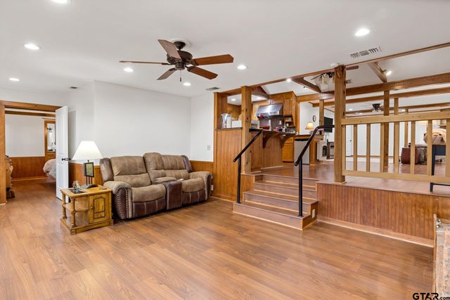 1265 Lake Franklin Dr, Winnsboro, TX 75494