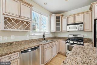 47565 ROYAL BURNHAM TER, Sterling, VA 20165