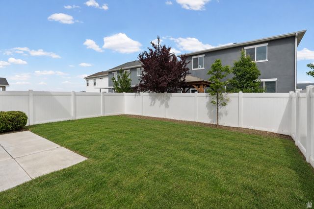 1812 W PARKVIEW DR, Syracuse, UT 84075