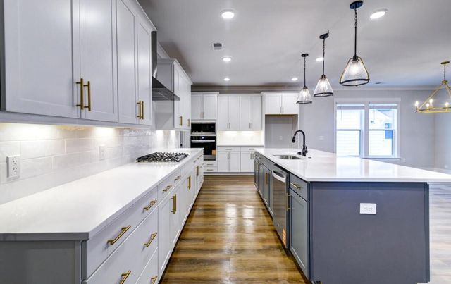 121 Laura Ashley Lane, Summerville, SC 29483