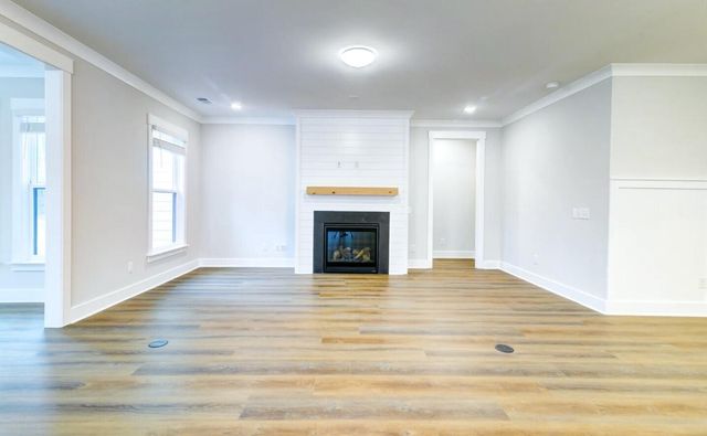 121 Laura Ashley Lane, Summerville, SC 29483