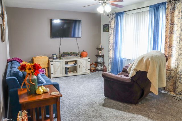 523 Barden Street, Morrison, IL 61270