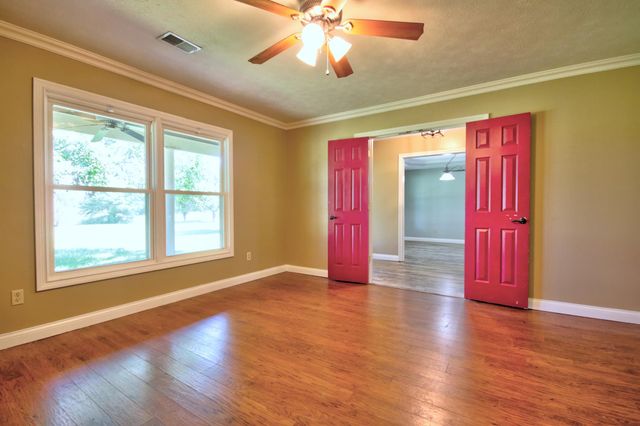 861 College Hill Road, Waco, KY 40385