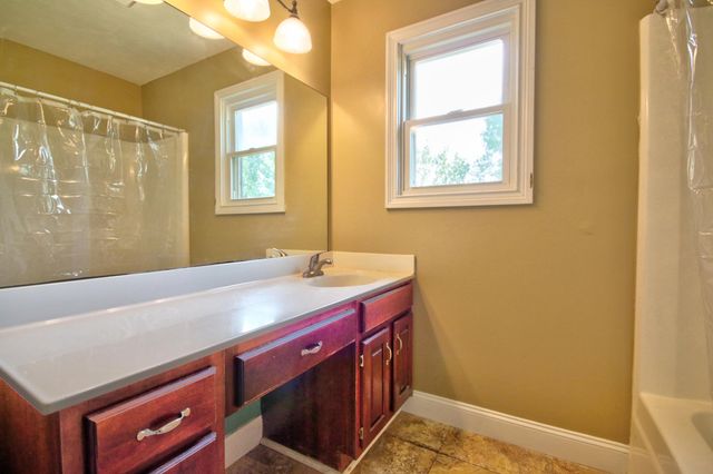 861 College Hill Road, Waco, KY 40385