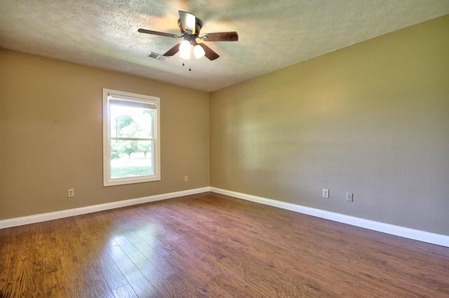 861 College Hill Road, Waco, KY 40385
