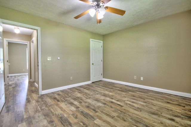 861 College Hill Road, Waco, KY 40385
