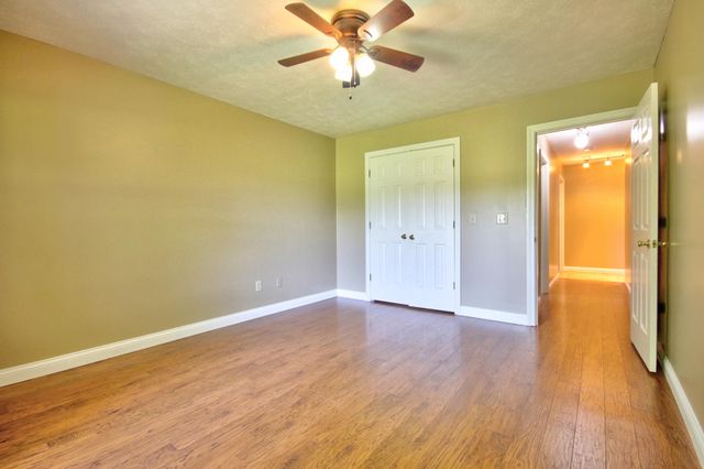861 College Hill Road, Waco, KY 40385
