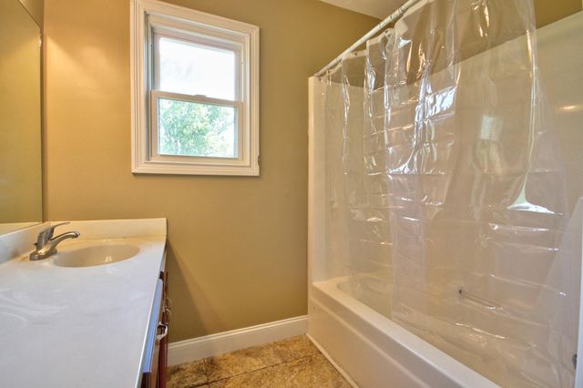 861 College Hill Road, Waco, KY 40385